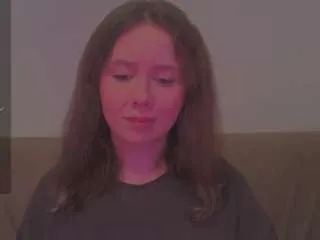 Offline kira-m on CamSoda