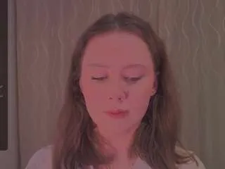 Offline kira-m on CamSoda