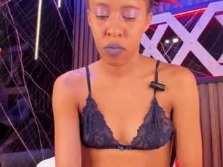 Offline kloesuarez on CamSoda