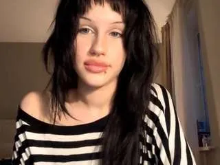 Offline kymberlyopyd on CamSoda