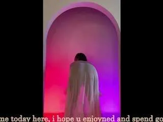 Offline lady-brownn on CamSoda