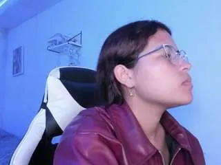 Offline lady-brownnnn on CamSoda