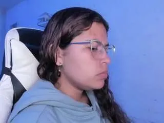 Offline lady-brownnnn on CamSoda