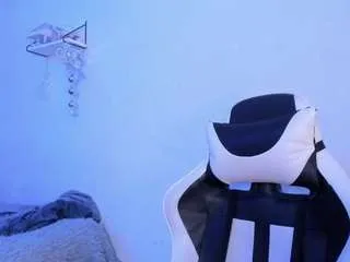 Offline lady-brownnnn on CamSoda