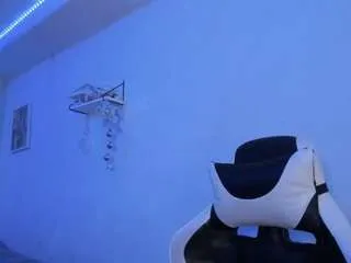 Offline lady-brownnnn on CamSoda