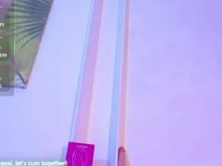 Freechat laly-cherry on CamSoda