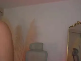 Offline larabaker on CamSoda