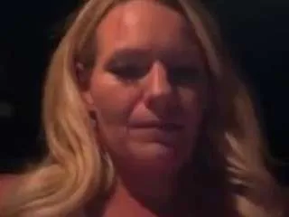 Offline larablakexxx on CamSoda