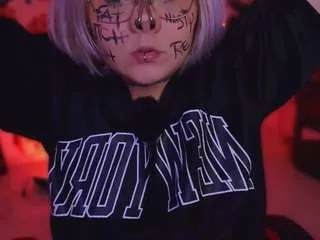 Offline lauratakint on CamSoda