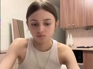 Freechat leahsmith on CamSoda