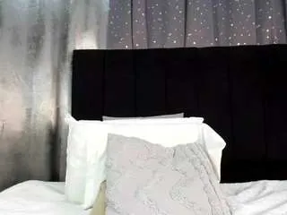 Offline lenaapaul on CamSoda