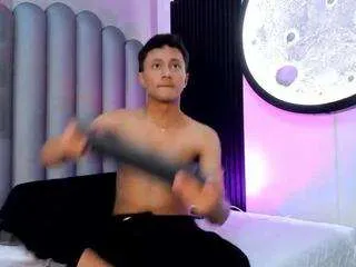 Freechat leo-hot23 on CamSoda