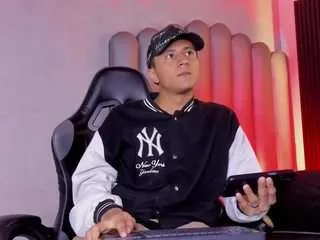 Freechat leo-hot23 on CamSoda