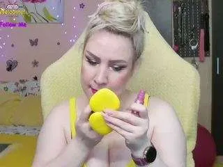 Offline lexygold on CamSoda