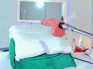 Offline liaantonela69 on CamSoda