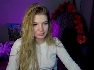 Freechat lilywilliamss on CamSoda