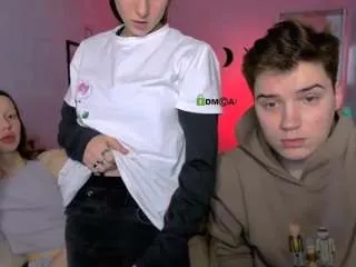 Offline lina-fox12 on CamSoda