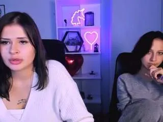 Offline lina-fox12 on CamSoda