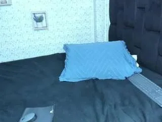 Offline lisa-logan on CamSoda