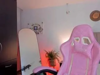 Offline little-tequila3 on CamSoda