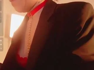 Freechat littleebluee on CamSoda