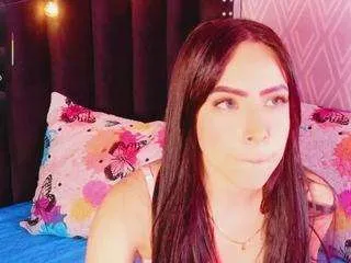 Freechat littleebluee on CamSoda