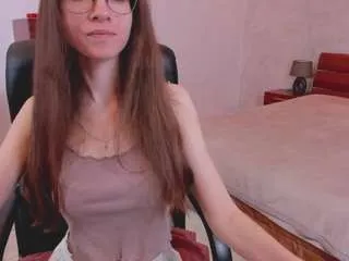 Freechat lizzhopf on CamSoda