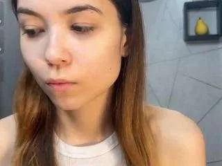Offline loragorgeous on CamSoda