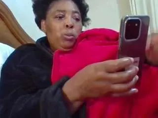 Offline lovelybigpussylips53 on CamSoda