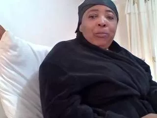 Offline lovelybigpussylips53 on CamSoda