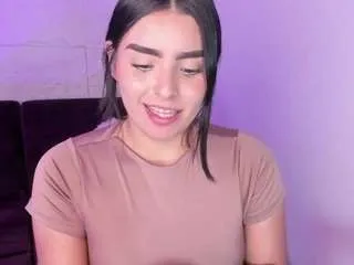 Offline lovelyeyess on CamSoda