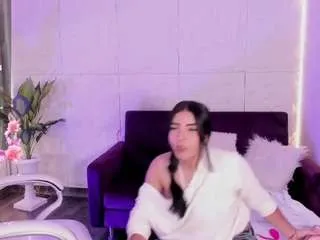 Offline lovelyeyess on CamSoda