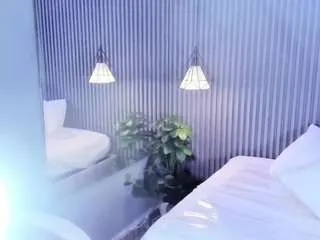 Offline lovelyeyess on CamSoda