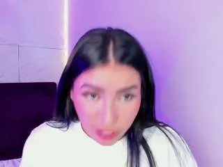 Offline lovelyeyess on CamSoda