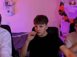 Freechat lucas-long on CamSoda
