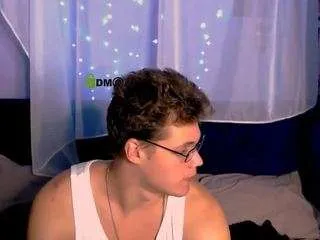 Freechat lucas-long on CamSoda