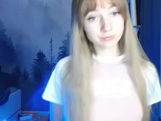 Offline lucialittle on CamSoda