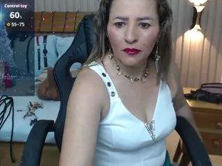 Offline luciana-ballesteros on CamSoda