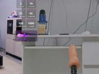 Offline luckyystrike on CamSoda