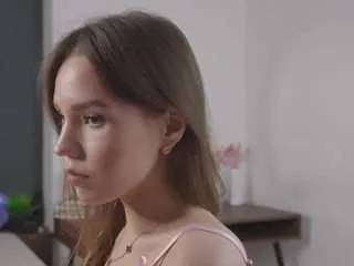 Freechat lucretiashelhamer on CamSoda