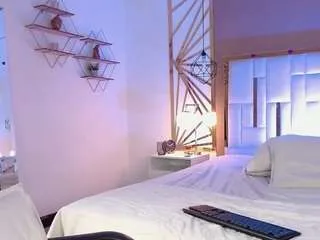 Freechat luna-cutefx on CamSoda