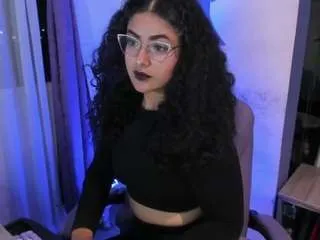 Offline luna-dubois on CamSoda