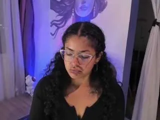 Offline luna-dubois on CamSoda