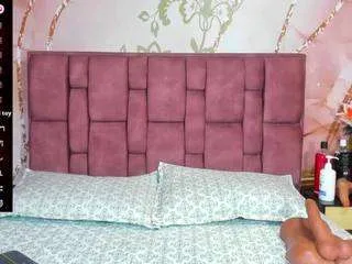 Offline luna-maisonn on CamSoda