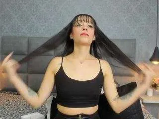 Freechat lunabellaa3 on CamSoda