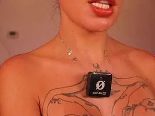 Offline lunamystyque on CamSoda