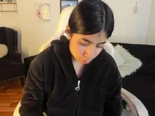 Private lunitaa18 on CamSoda