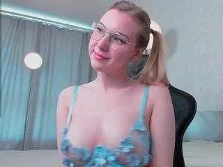 Offline lusty-freya on CamSoda