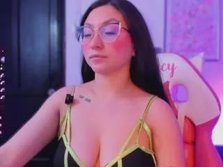 Offline luucyjoness on CamSoda