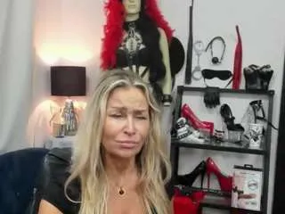 Offline luxcrystal on CamSoda